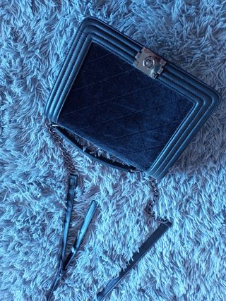Bolso negro terciopelo 