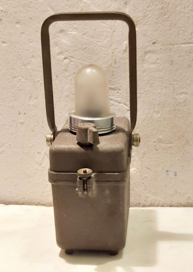 Lote dos linternas antiguas Wonder tifon y meyer