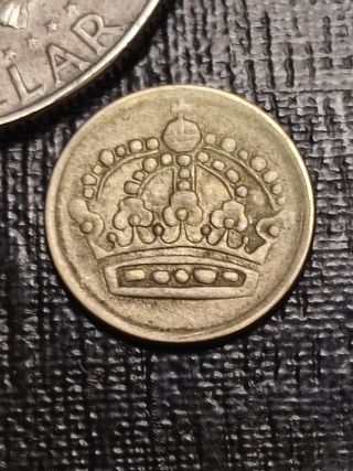 Plata.Dos monedas del Mundo