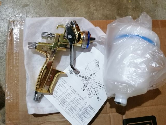 Pistolas de automoción de imitación. 