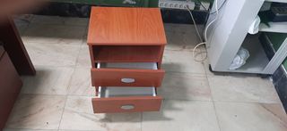 Cajonera con ruedas.