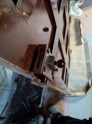 Puerta madera maciza