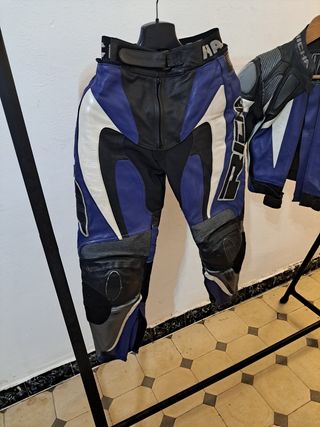 Mono de cuero  moto Richa