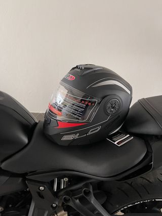 Capacete BLD Preto & Vermelho