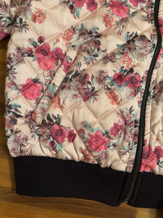 Giubbottino floreale