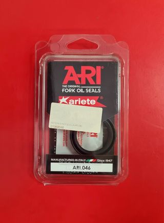 Retenes Horquilla ARI.046