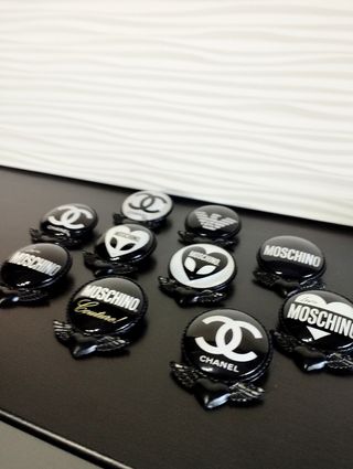Spilla Love Moschino