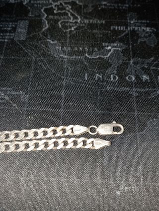 Cadena de plata