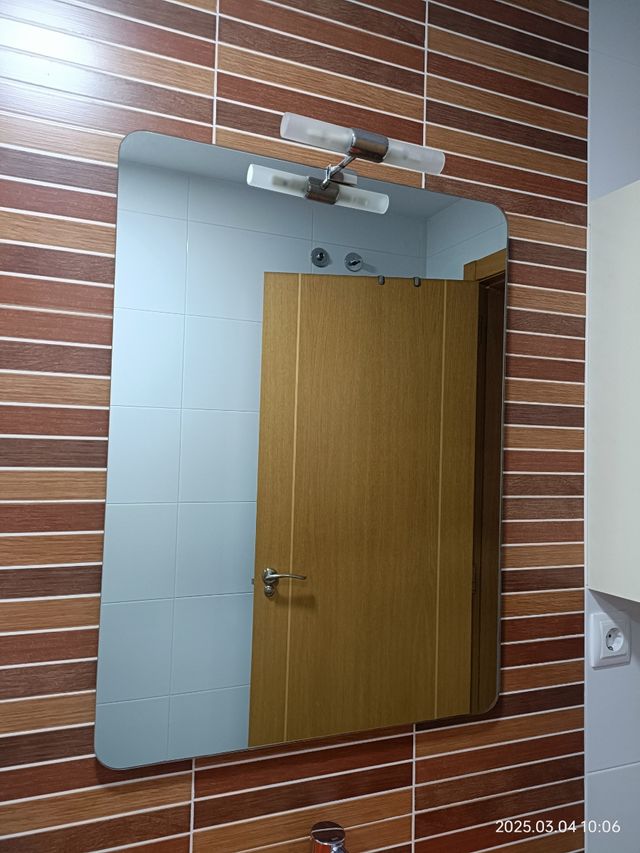 Espejo de baño más foco de luz