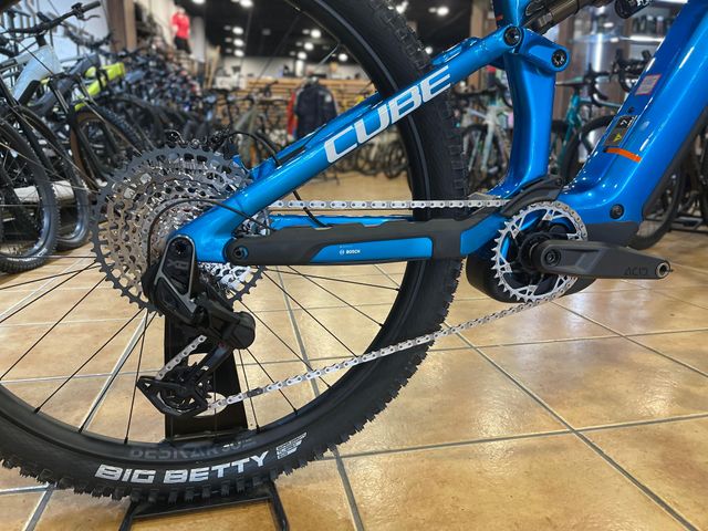 CUBE STEREO HYBRID ONE44 HPC AT