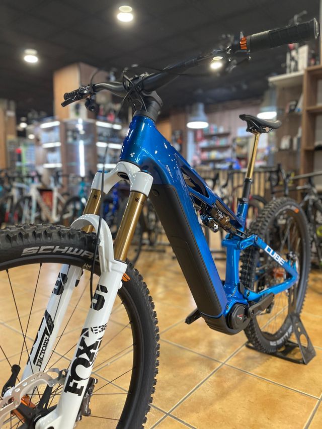 CUBE STEREO HYBRID ONE44 HPC AT