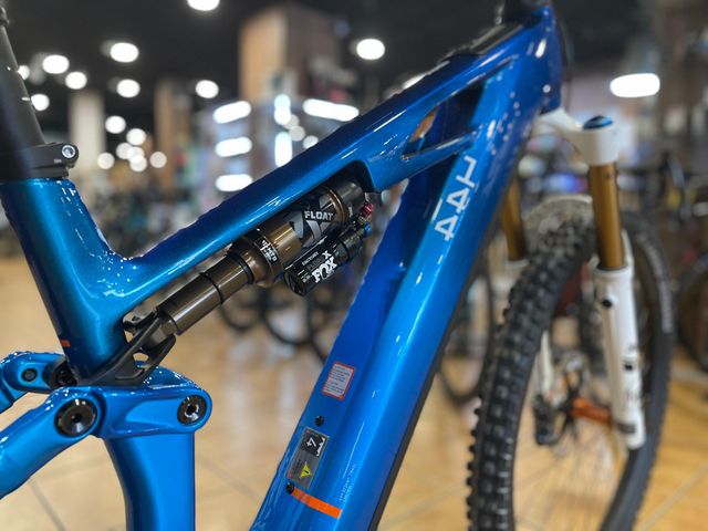 CUBE STEREO HYBRID ONE44 HPC AT