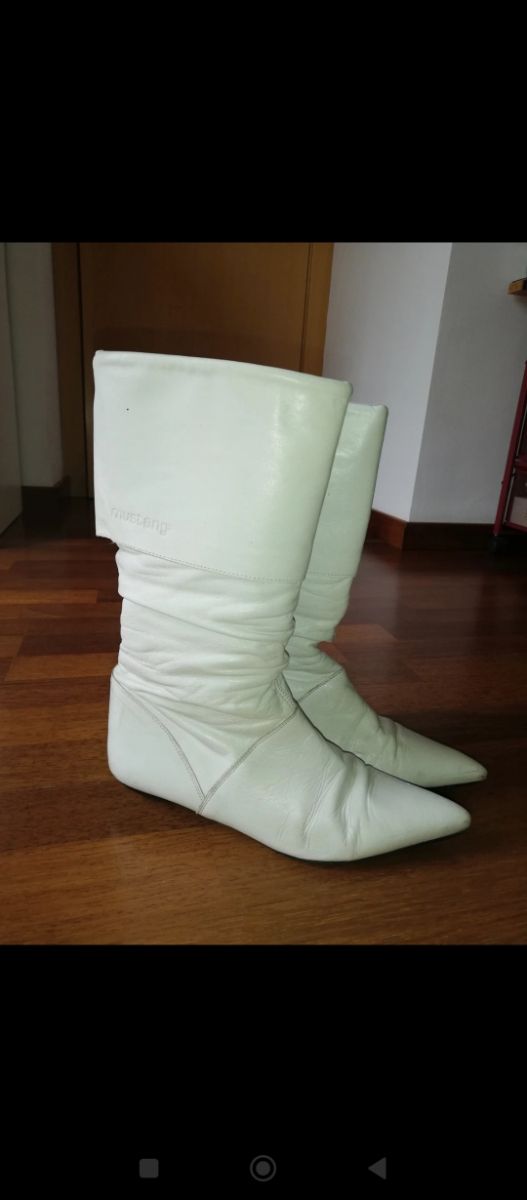 Botas de PIEL blanca Mustang
