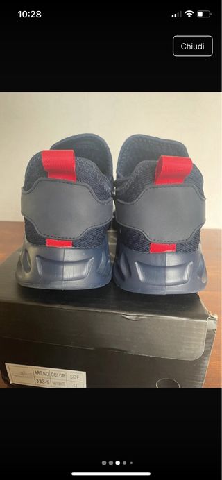 Sneaker Kiss GoGo