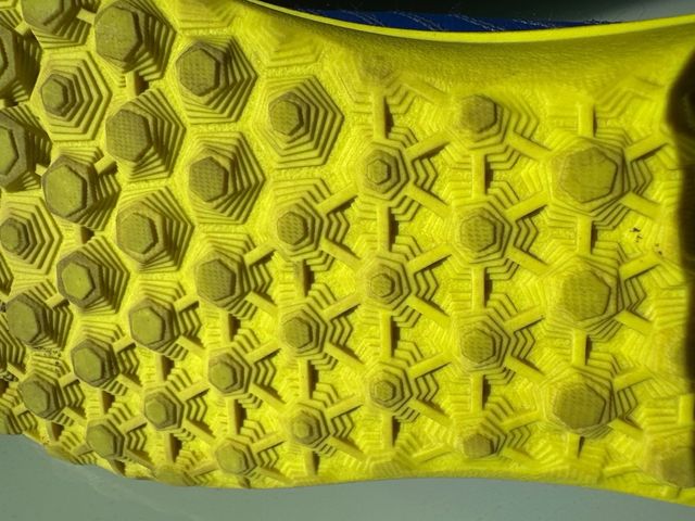 Botas multitaco fútbol T36