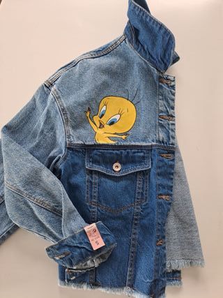 Cazadora vaquera con etiqueta dibujo piolin7
