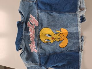 Cazadora vaquera con etiqueta dibujo piolin7