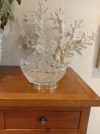 Cesta cristal y pié de plata.