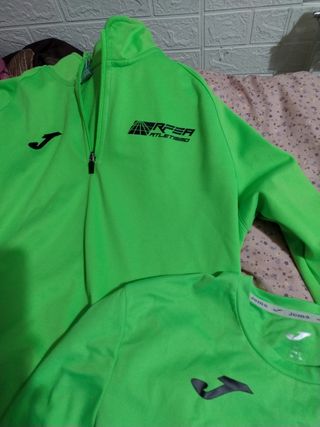 Chándal Joma y camiseta