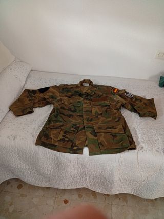 Chaqueta militar 