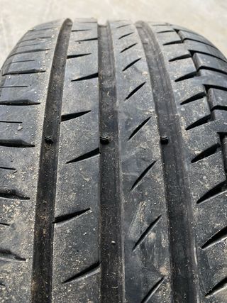 235/45R18