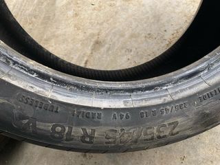 235/45R18