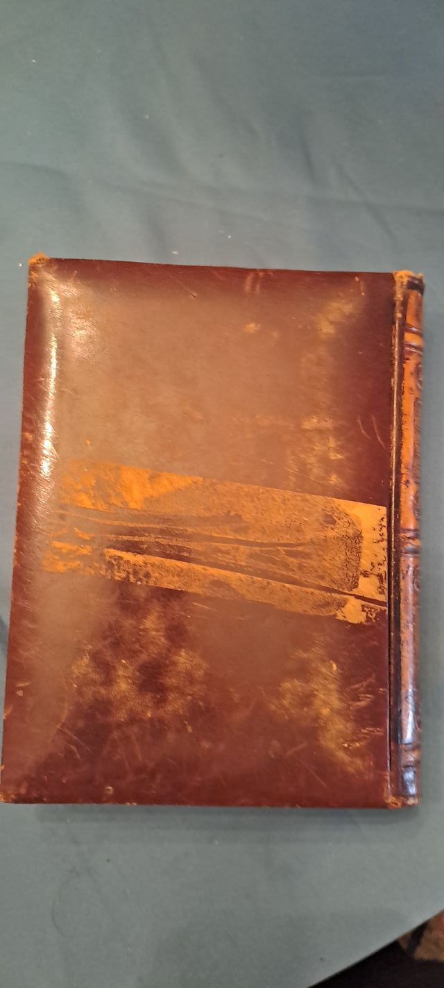 Scatola di sigari e sigarette 