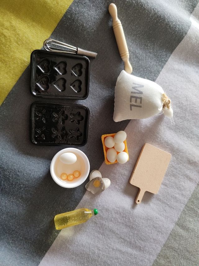 Set miniatura para casa de muñecas 