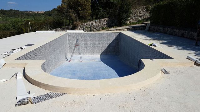 Montaje de laminas armadas para piscinas
