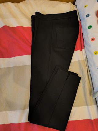 Pantalones pitillos de traje en negro 36