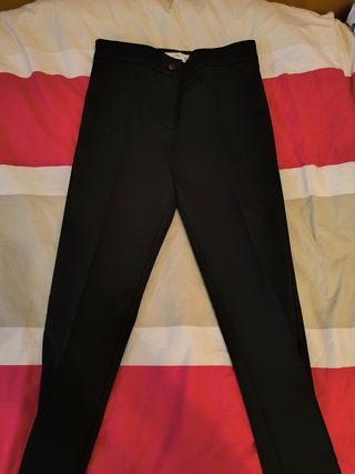 Pantalones pitillos de traje en negro 36