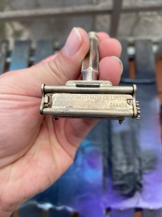 Maquina de afeitar antigua