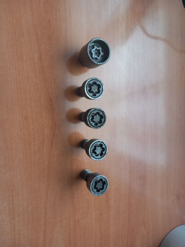 TORNILLOS VOLKSWAGEN 