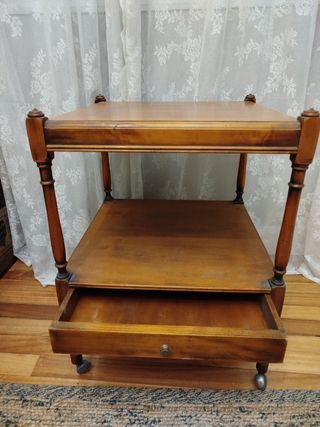 Mesa auxiliar años 60