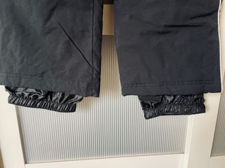 2 Pantalónes de nieve NEGROS Marca FILA 