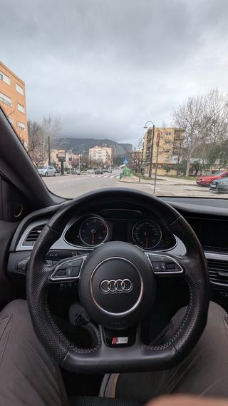 Audi A4 S line