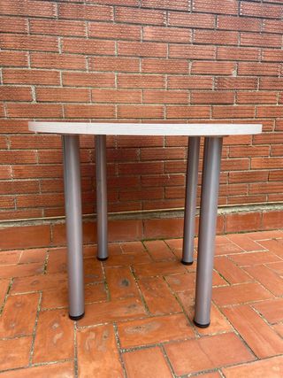 ÚLTIMOS DÍAS! Litera juvenil y mesa. Se puede ver.