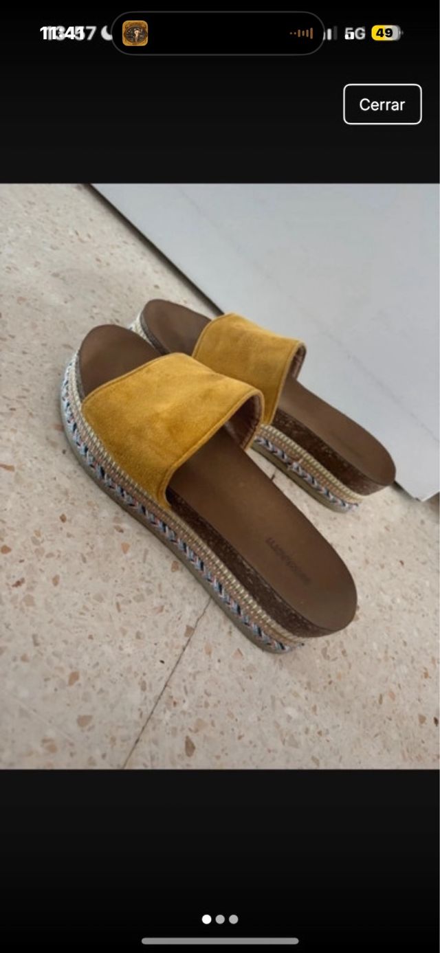 Sandalias de plataforda mostaza