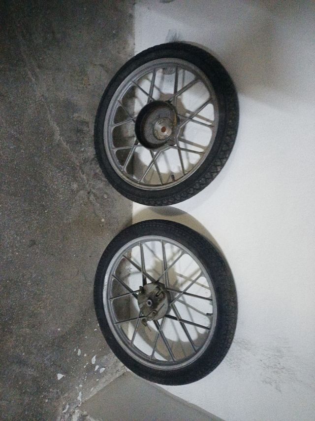 Ruedas de vespino 