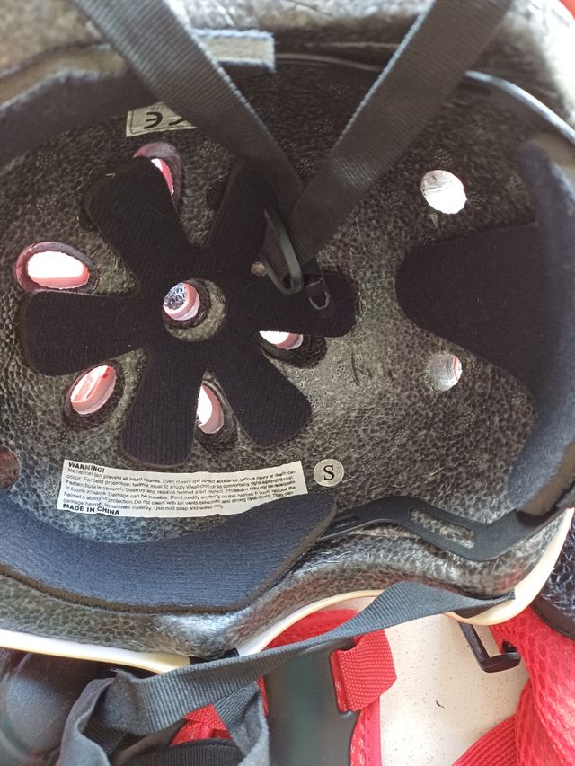 PROTECCIONES Y CASCO NIÑO