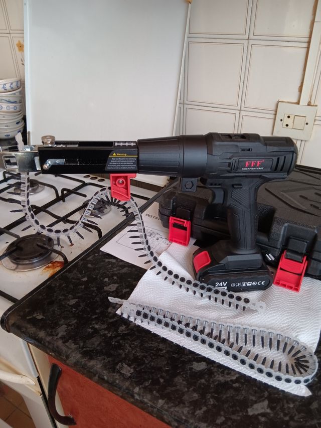 TALADRO ATORNILLADOR y PISTOLA