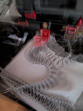 TALADRO de IMPACTO y PISTOLA ATORNILLADORA