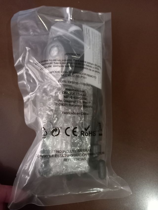 Trípode con disparador remoto. Nuevo!