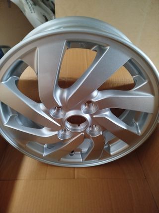 Llanta Mitsubishi Space Star 4250D417