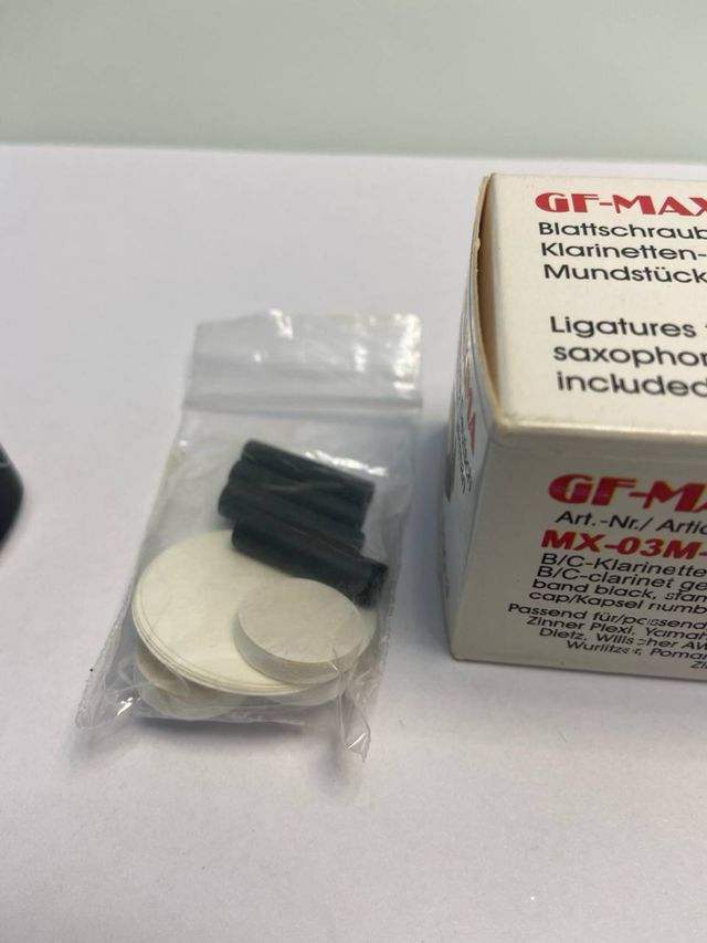 Abrazadera clarinete