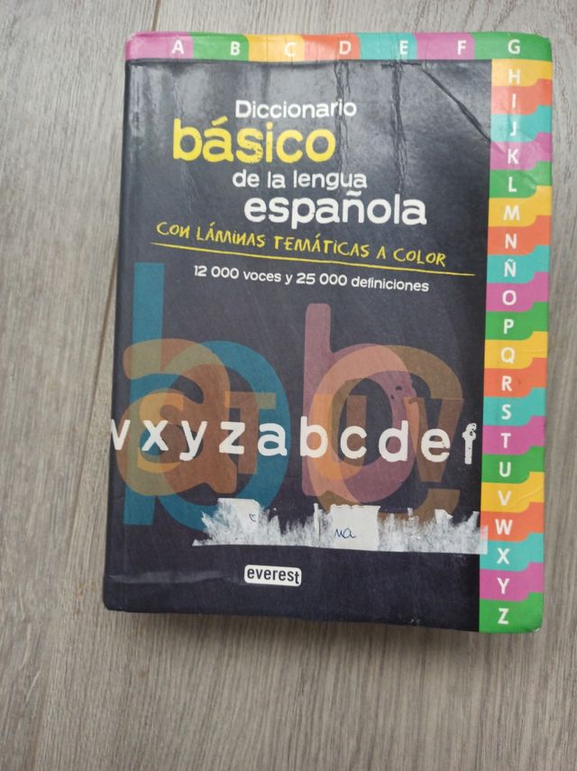 Diccionario Básico de la lengua española: Con láminas temáticas a color