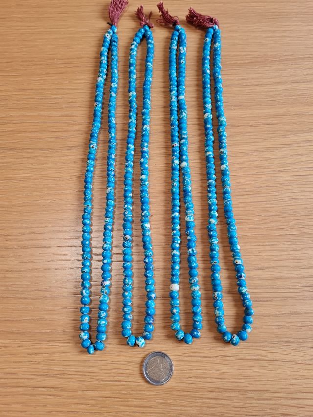 Collares de bolas de hueso, azul, blanco