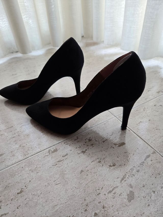 Zapatos salón negros n.40