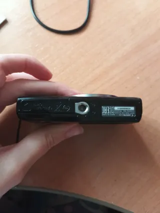 Cámara de fotos Canon ixus 8X optical zoom