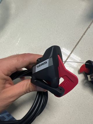 Maneta derecha y pinza sram apex 12 velocidades 